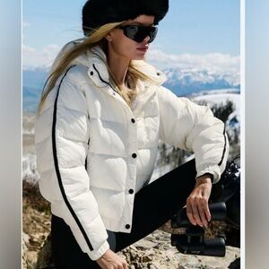 GREAT CONDITION: Alo Aspen Love Puffer Jacket